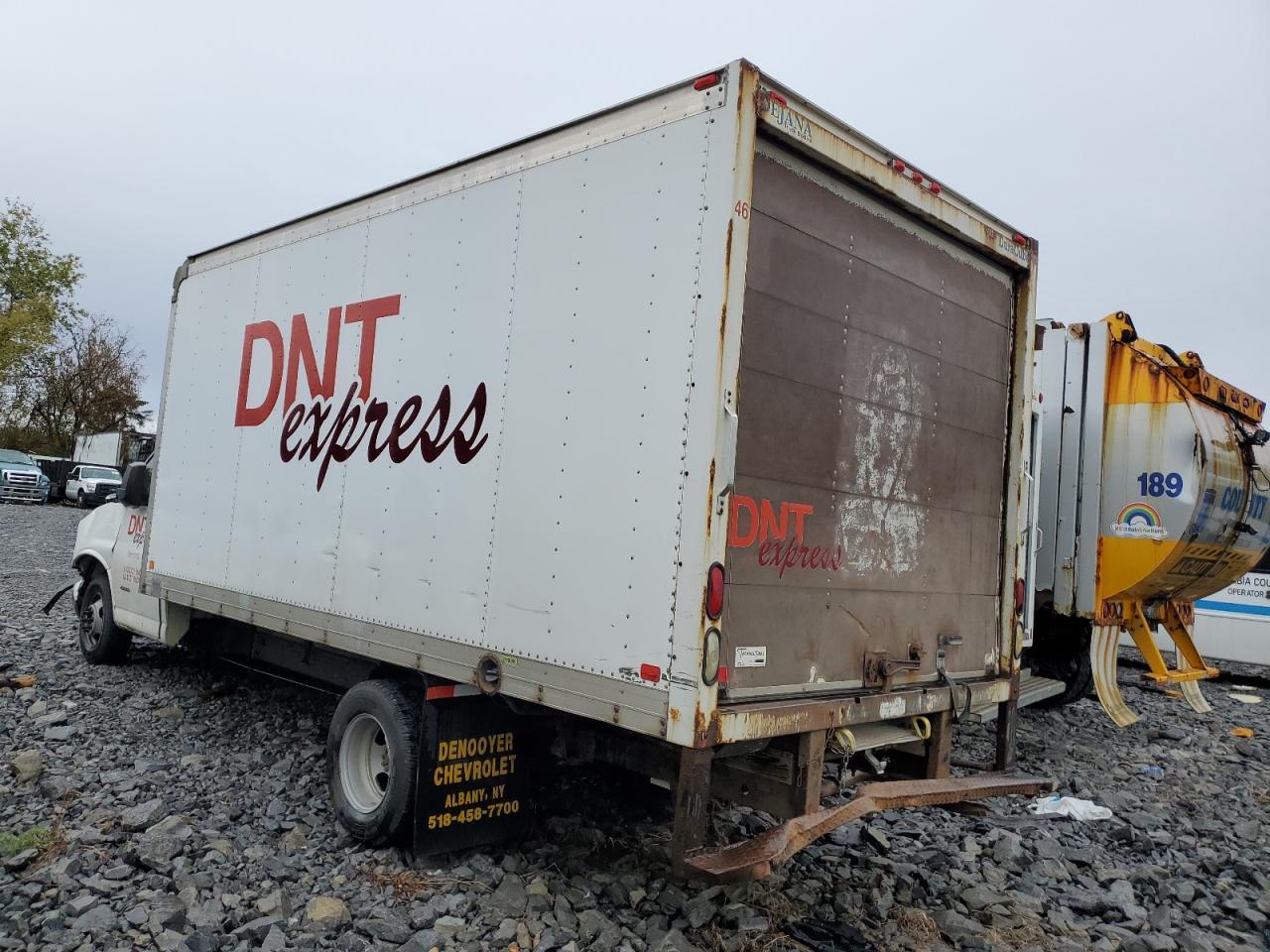 2016 Chev Express G4500