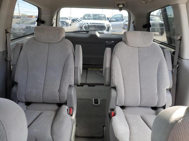2007 KIA Sedona Base