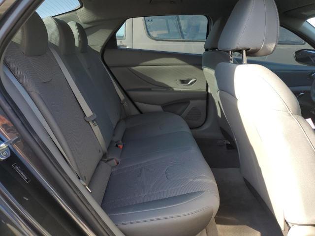 2022 Hyundai Elantra se