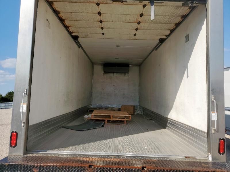 2019 International 4000 4300-BOX Truck