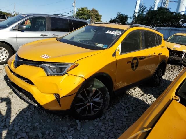 2018 Toyota Rav4 HV LE