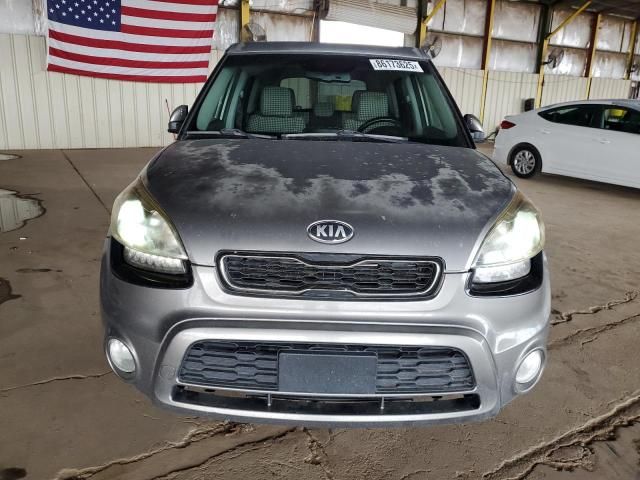 2013 KIA Soul +