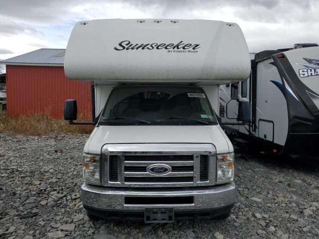 2016 Ford Econoline E450 Super Duty Cutaway van