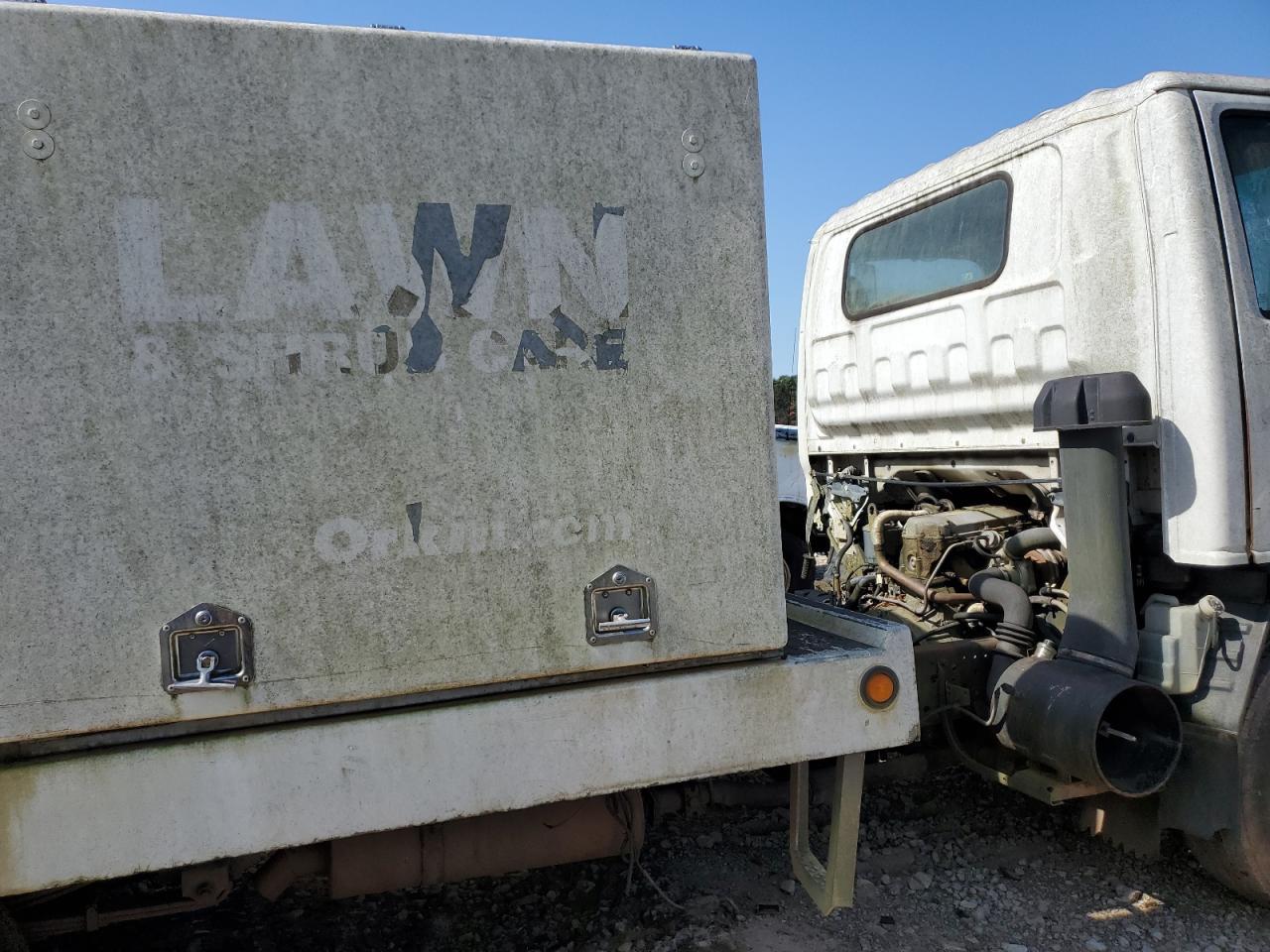 2002 Isuzu NPR NPR-ST