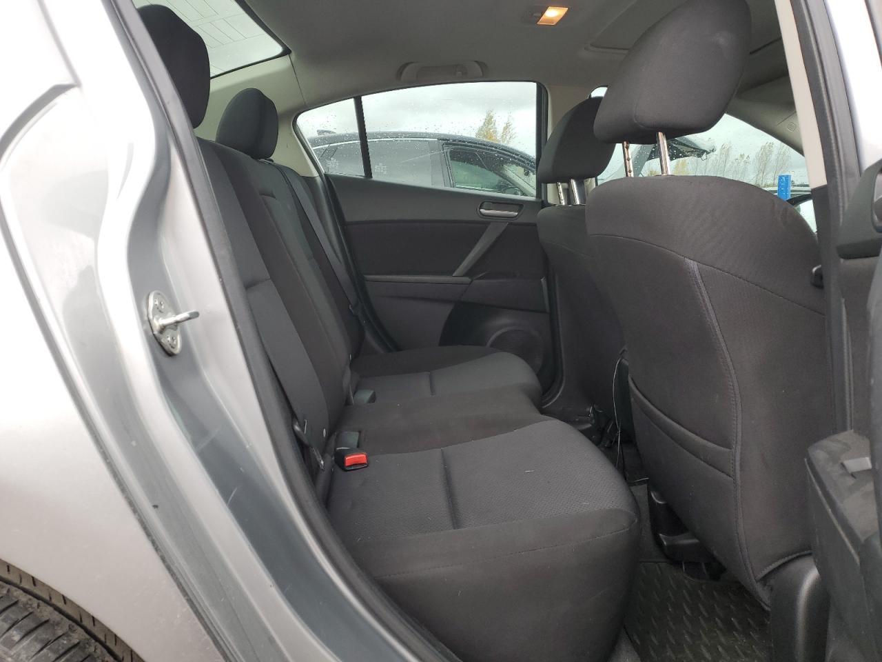 2011 Mazda 3 I
