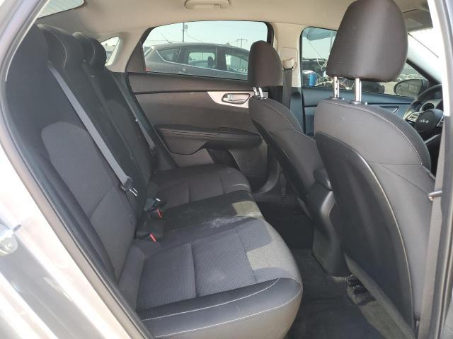 2023 KIA Forte lx