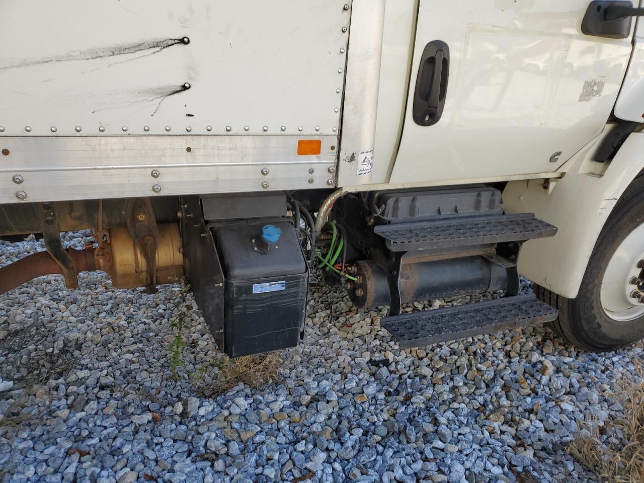 2020 International MV607 BOX Truck