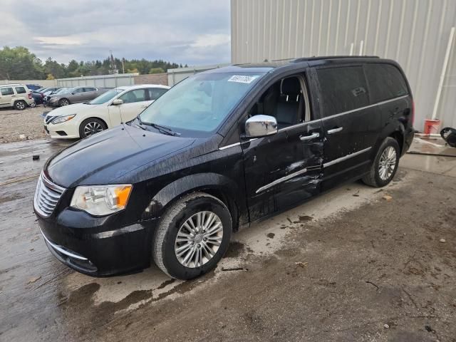 2015 Chrysler Town & Country Touring L