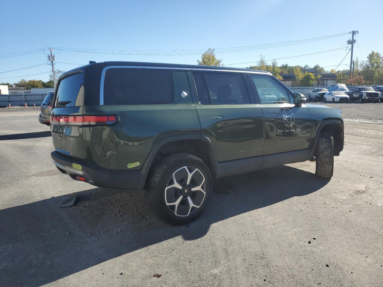 2024 Rivian R1S Adventure