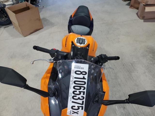 2025 Kawasaki EX650 P