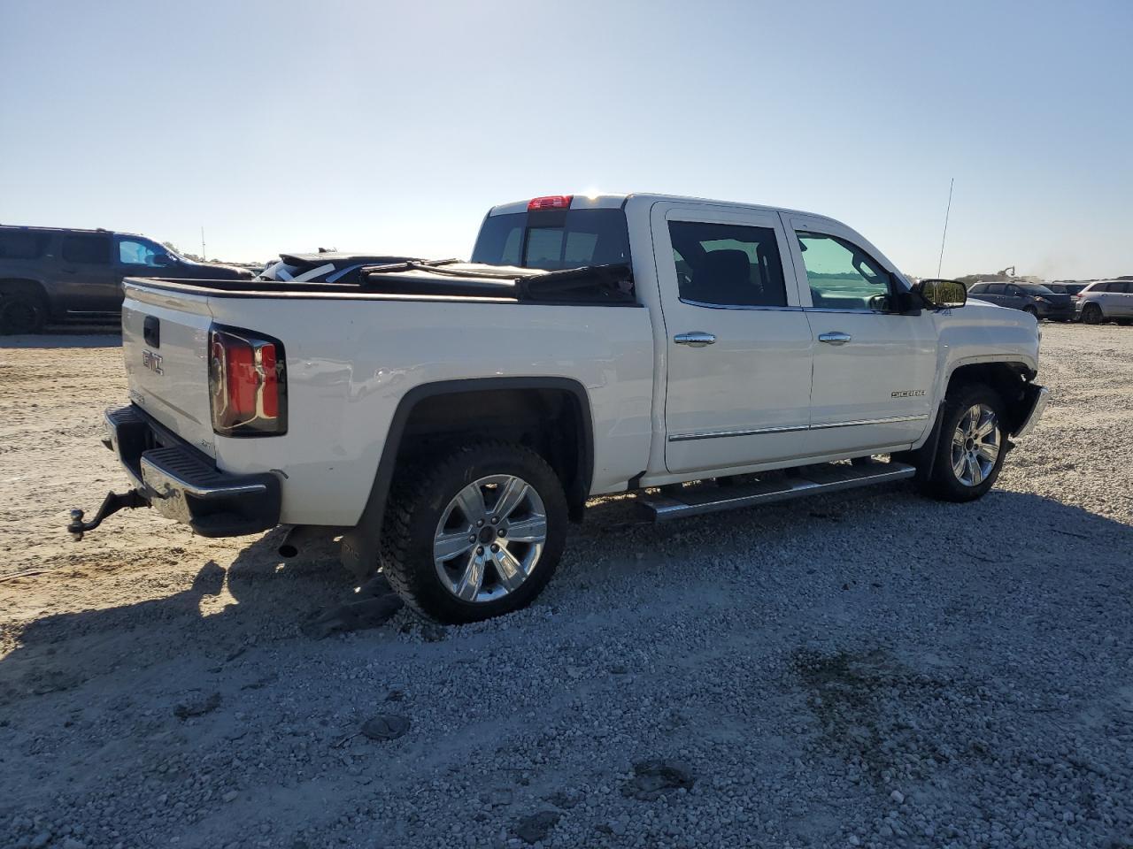 2018 GMC Sierra K1500 slt