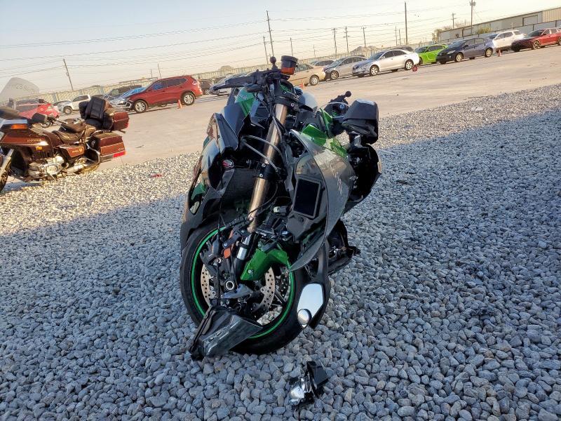 2018 Kawasaki Zx1002 b