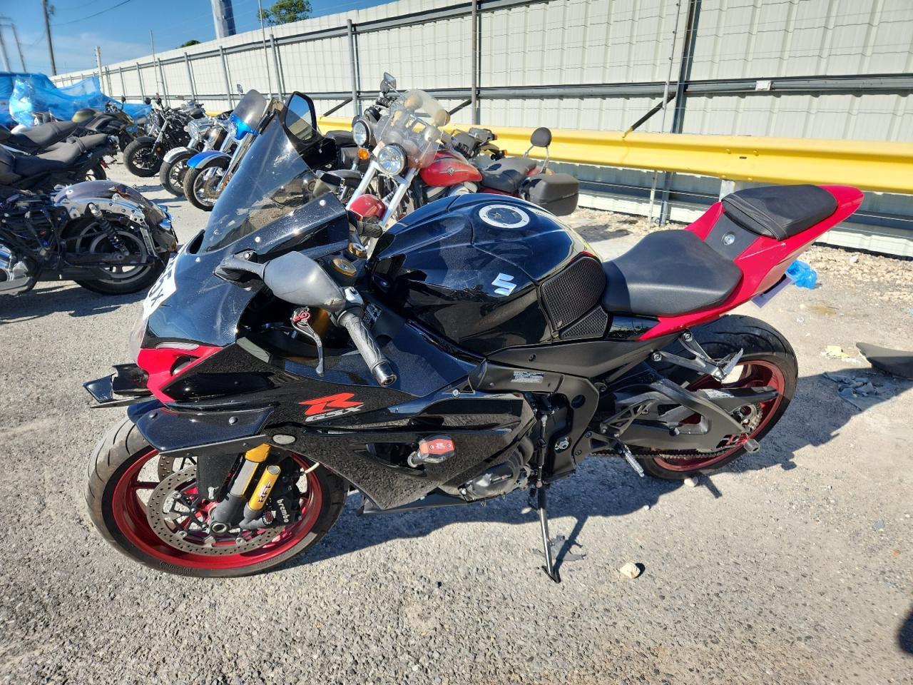 2020 Suzuki GSX-R1000 R