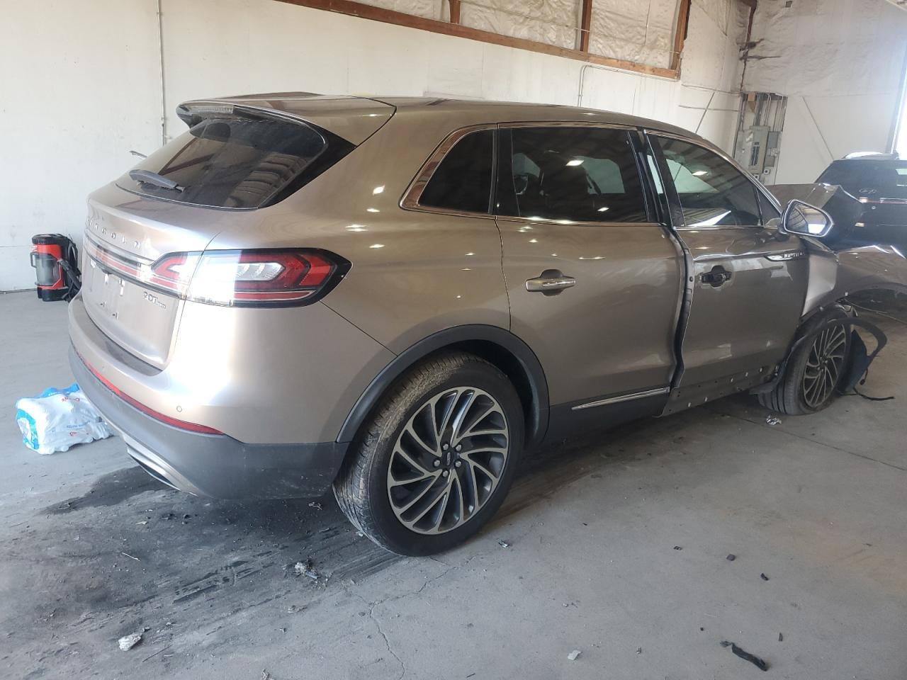 2019 Lincoln Nautilus Reserve
