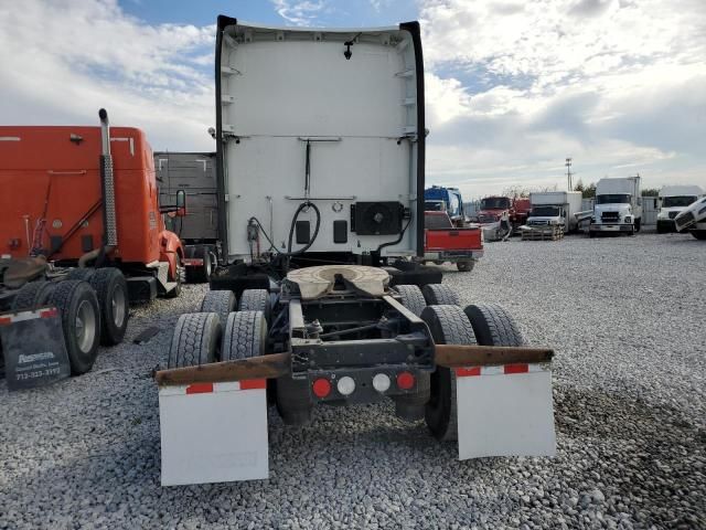 2020 Kenworth Construction T680
