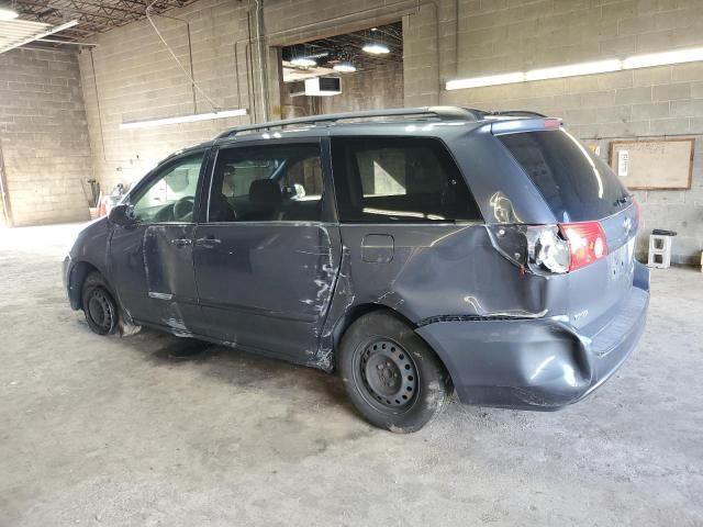 2009 Toyota Sienna CE