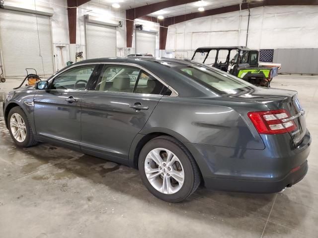 2016 Ford Taurus SE