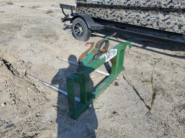 2022 John Deere WW25-Bale Spear