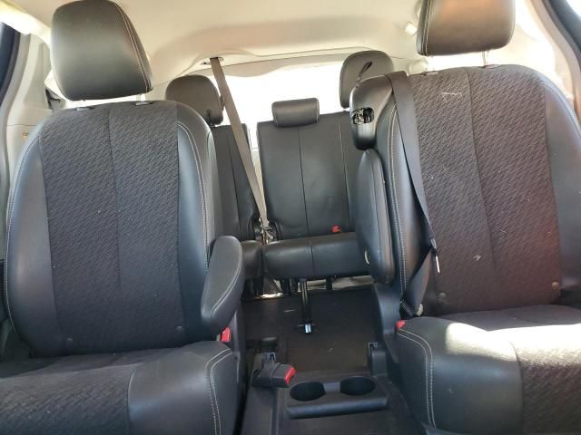 2013 Toyota 2013  Toyo Sienna