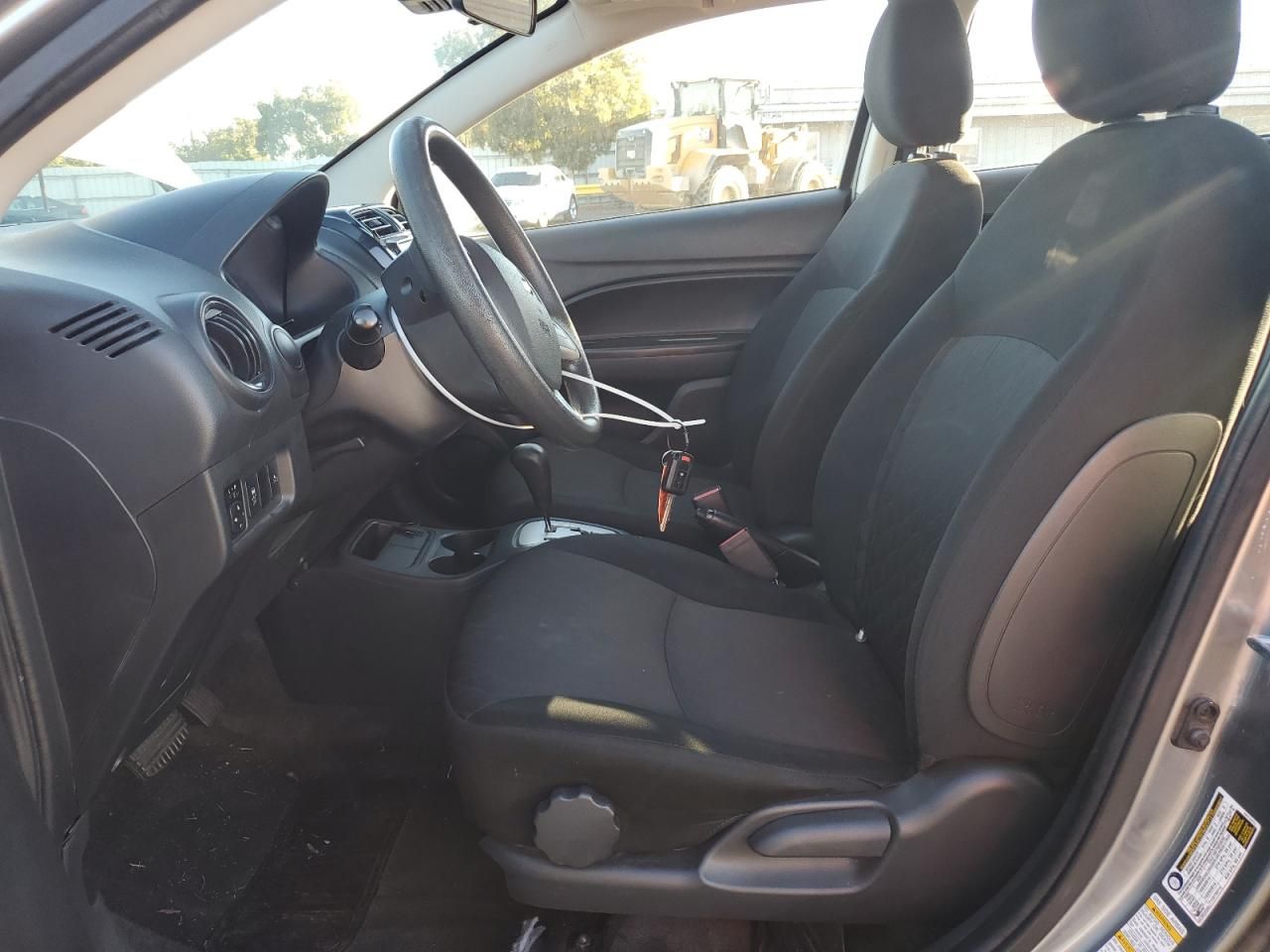 2021 Mitsubishi Mirage es