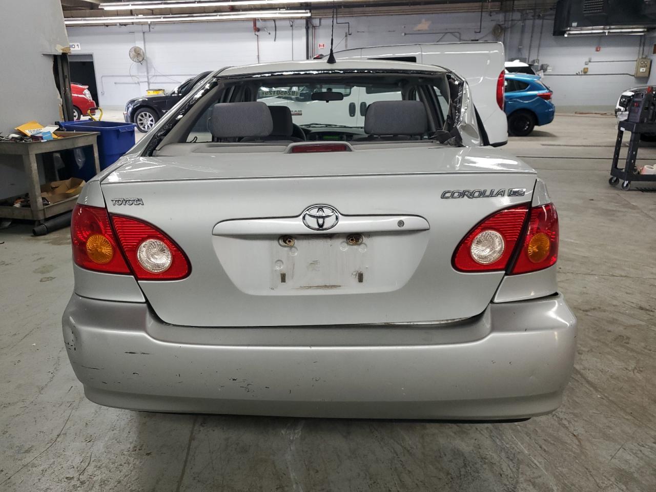 2004 Toyota Corolla ce