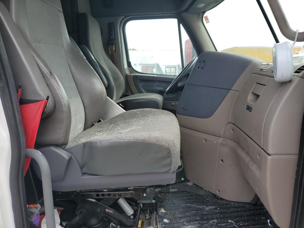 2018 Freigliner 2018 Freightliner Cascadia 125 Semi Truck