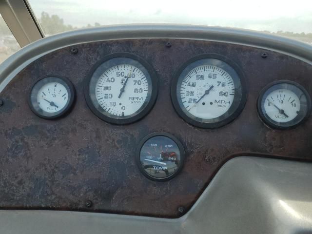 2002 Tracker Boat