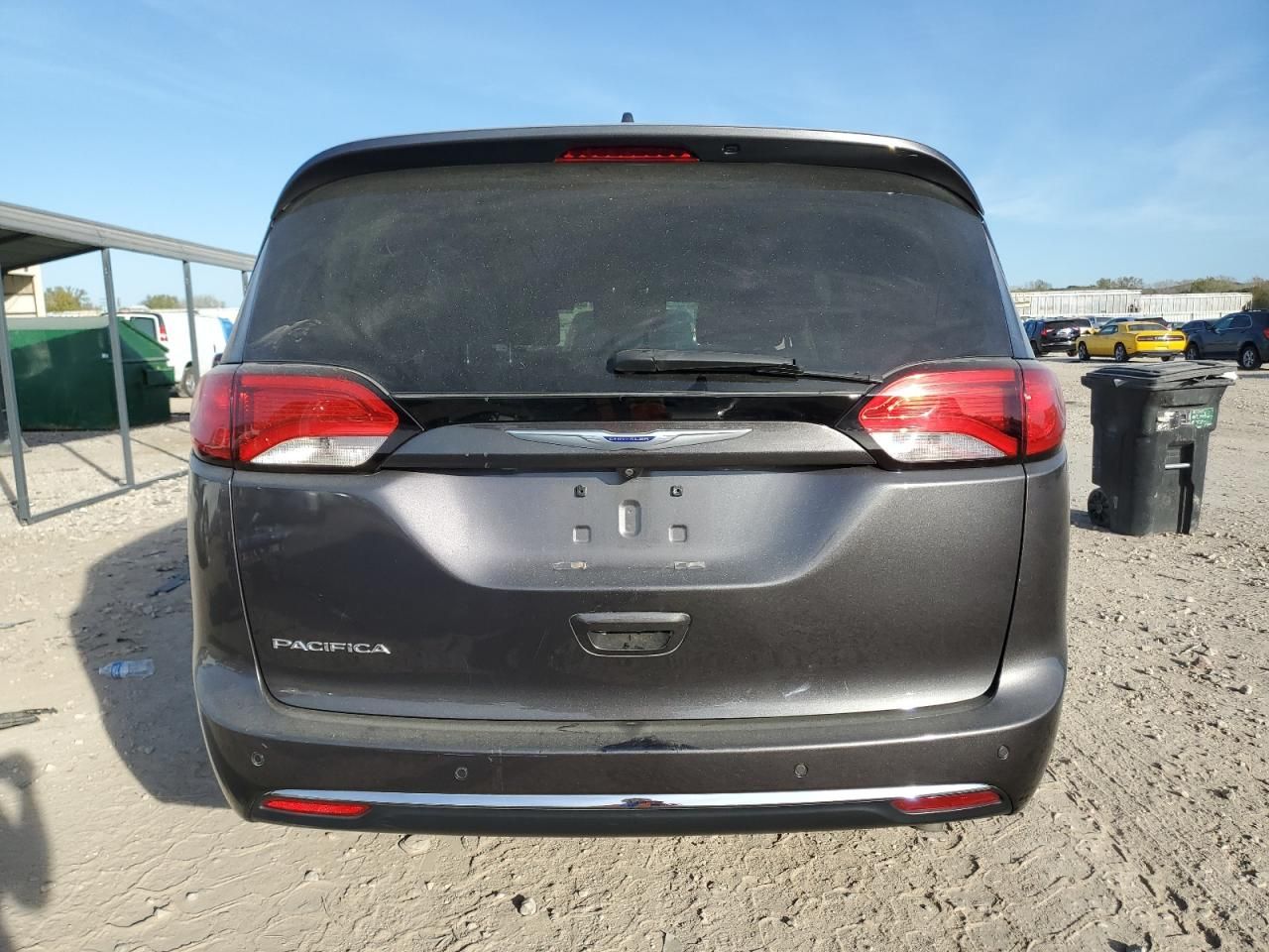 2020 Chrysler Pacifica Touring l