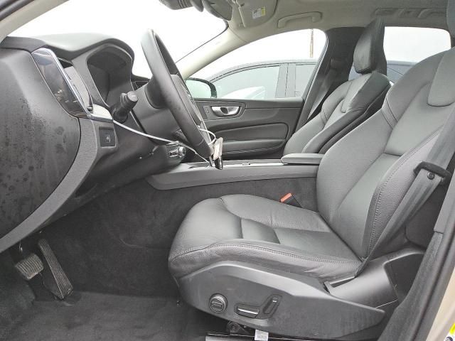 2025 Volvo XC60 Plus