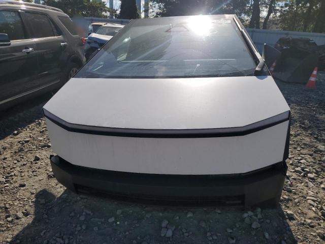 2024 Tesla Cybertruck