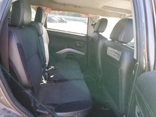 2011 Mitsubishi Outlander SE