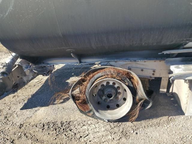 2001 Heil Tank Trailer