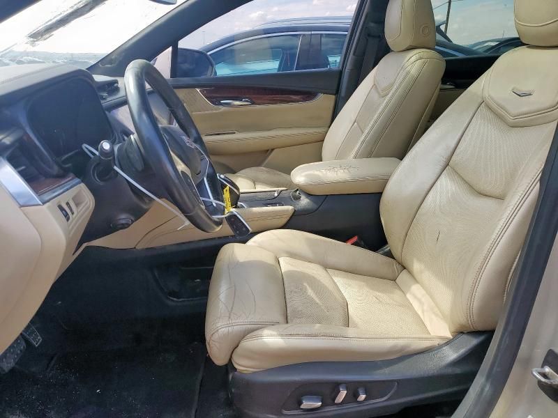 2017 Cadillac XT5 Premium Luxury