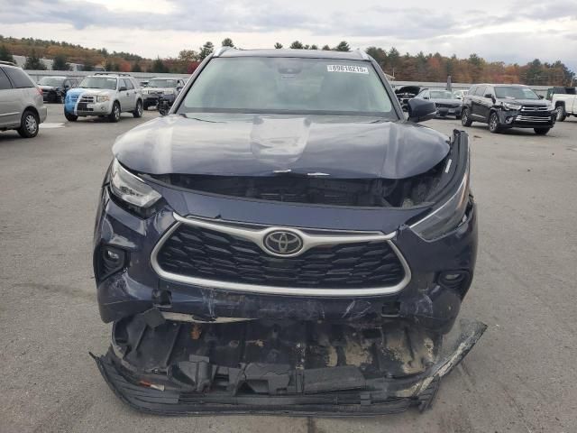 2021 Toyota Highlander xle