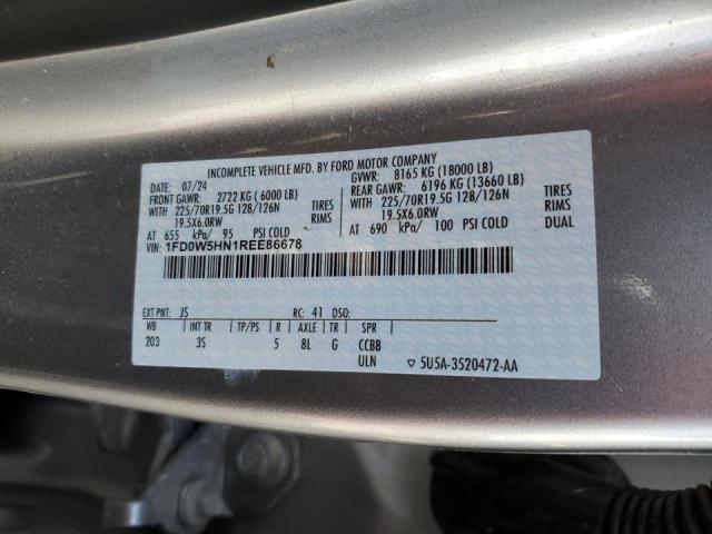 2024 Ford Super Duty F-550 XLT