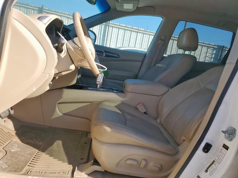 2014 Nissan Pathfinder S