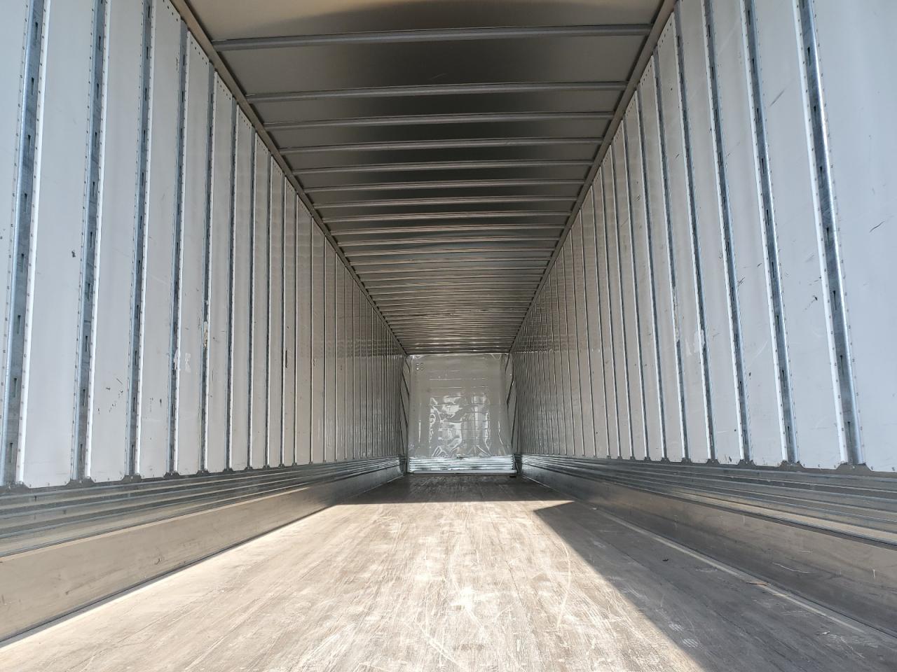 2025 Utility VS2DX DRY Van Trailer