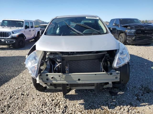 2014 Nissan Versa s