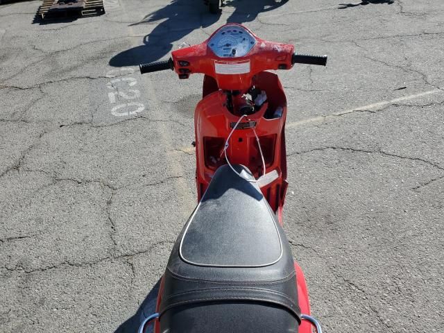 2007 Vespa LX 150