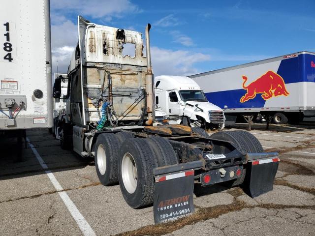 2005 Volvo VNL Semi Truck