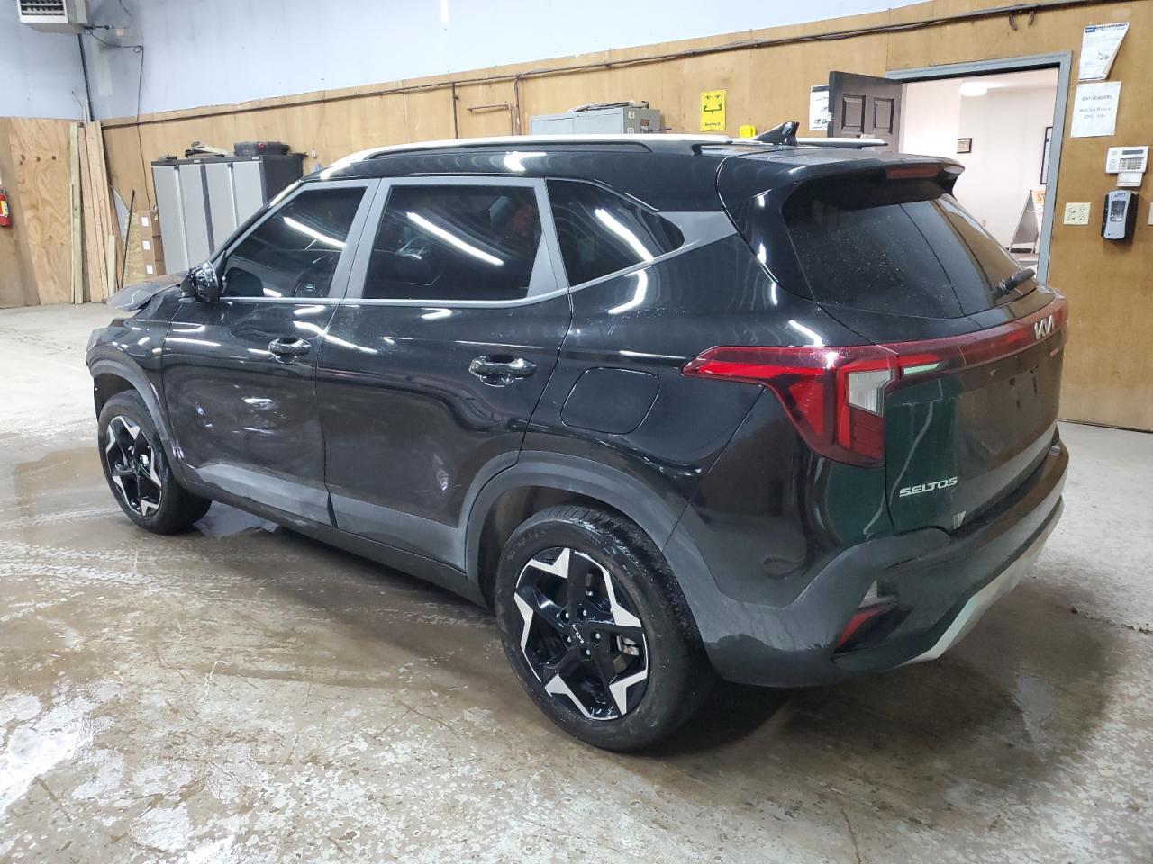 2025 KIA Seltos s