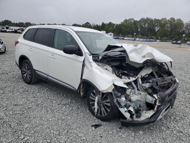 2020 Mitsubishi Outlander es