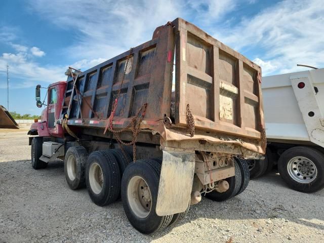 1997 International F-5070 Dump Truck