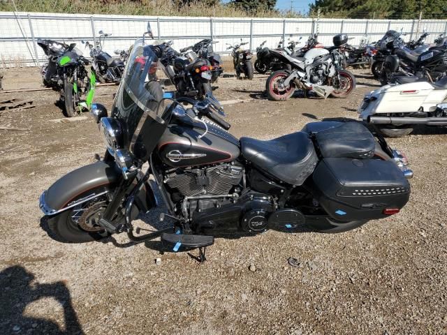 2018 Harley-Davidson Flhcs Heritage Classic 114