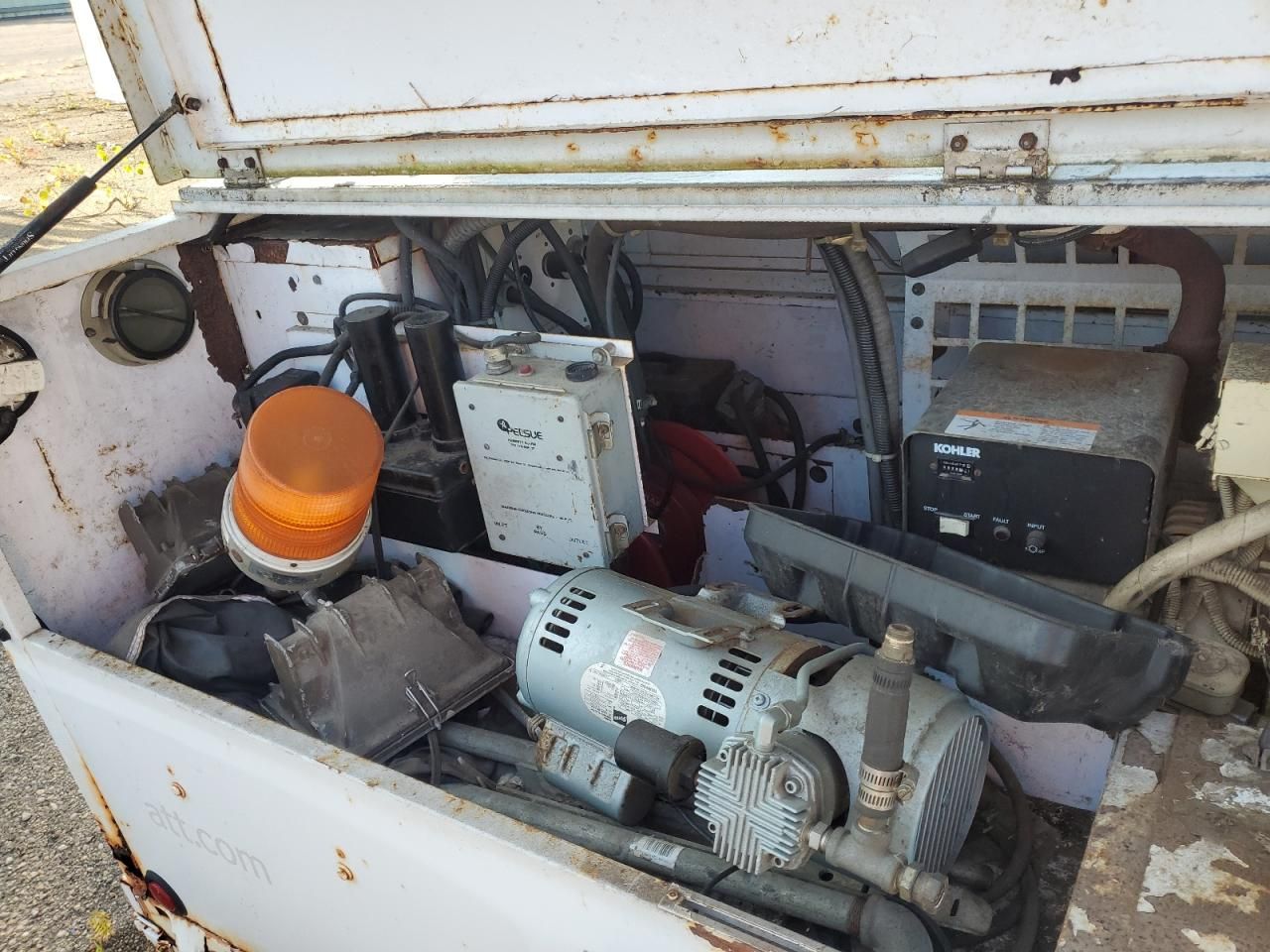 1997 Pelsue Metro Viii Manhole Support Trailer