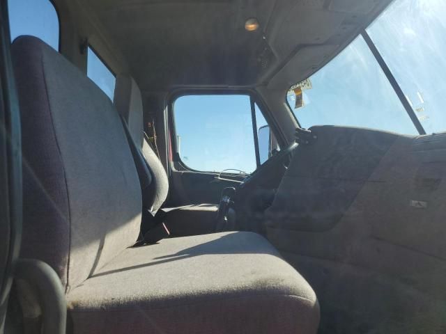 2015 Freightliner Cascadia 113