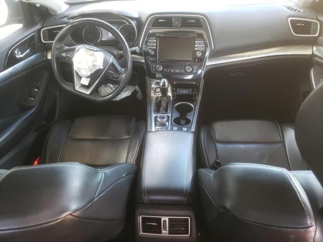 2022 Nissan Maxima sv