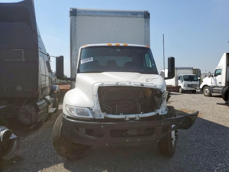 2022 International MV607-BOX Truck