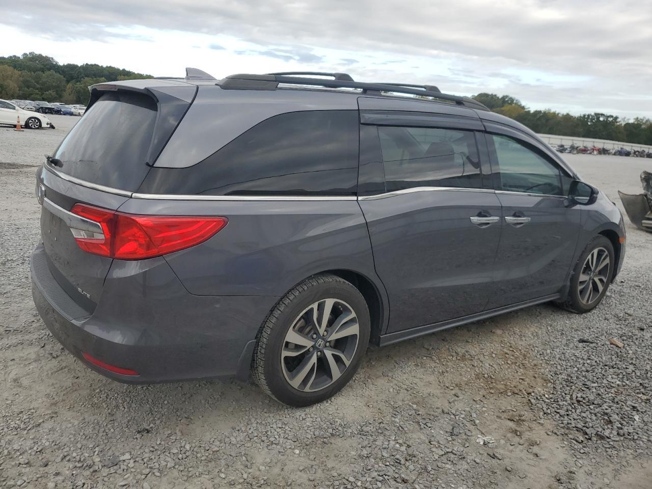 2018 Honda Odyssey Elite