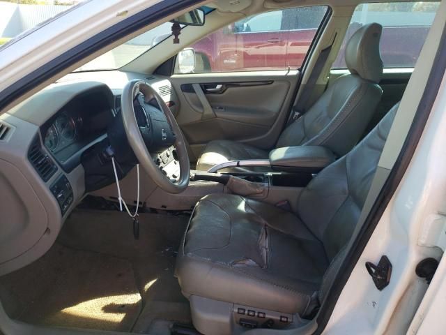 2004 Volvo XC70